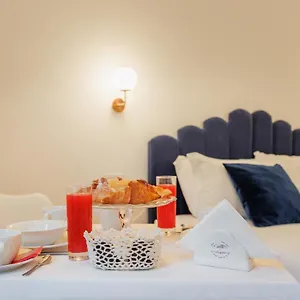 https://sm-mellini-relais.it-romehotels.com